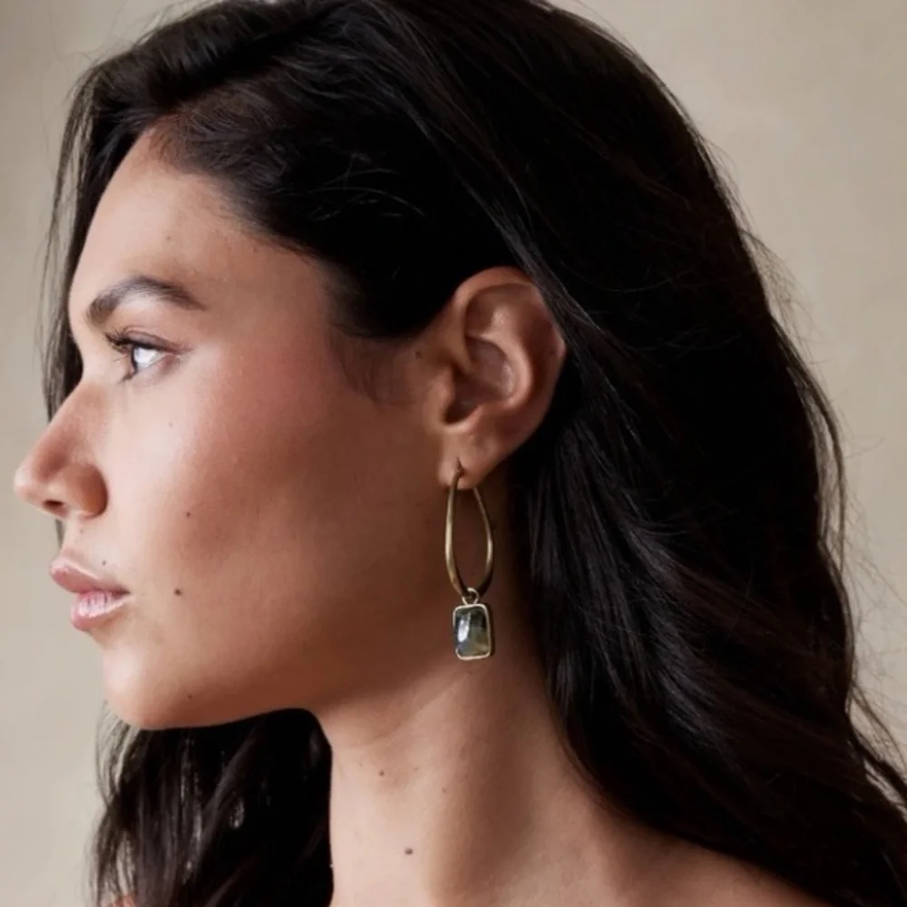 NWT BANANA REPUBLIC CHARM TEAR DROP HOOP EARRINGS